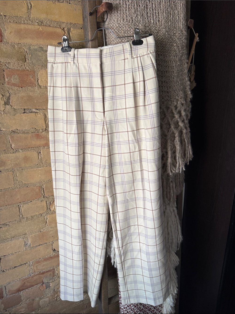 ARITZIA Wilfred The Effortless Pants - Picture 4 of 7